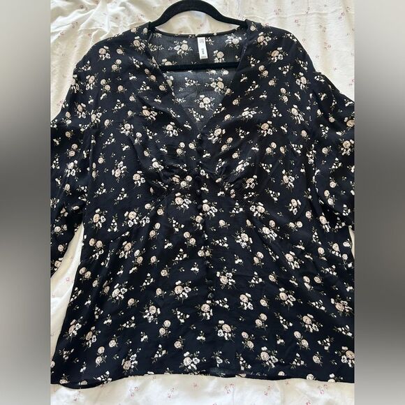 MANGO Women's Floral-Print Flowy Blouse in Black Size 16 - Picture 6 of 10